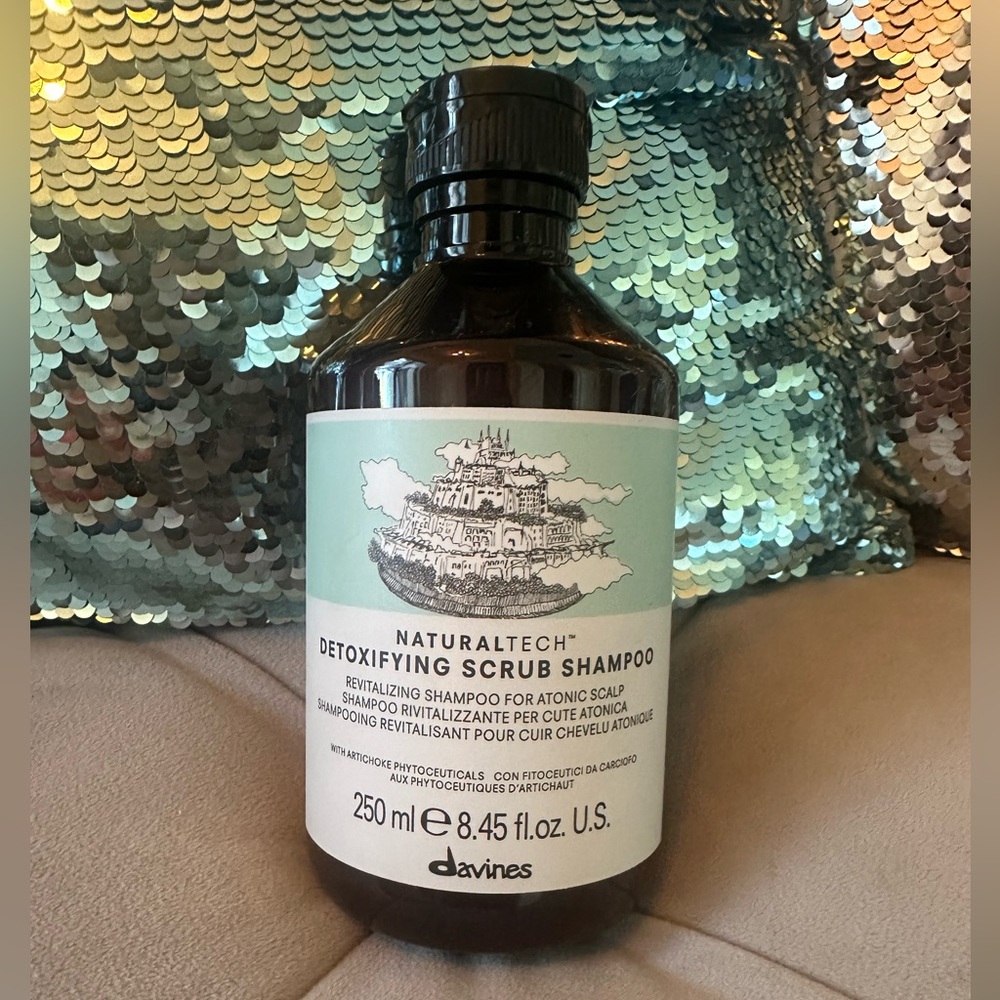 Davines Detoxifying Scrub Shampoo